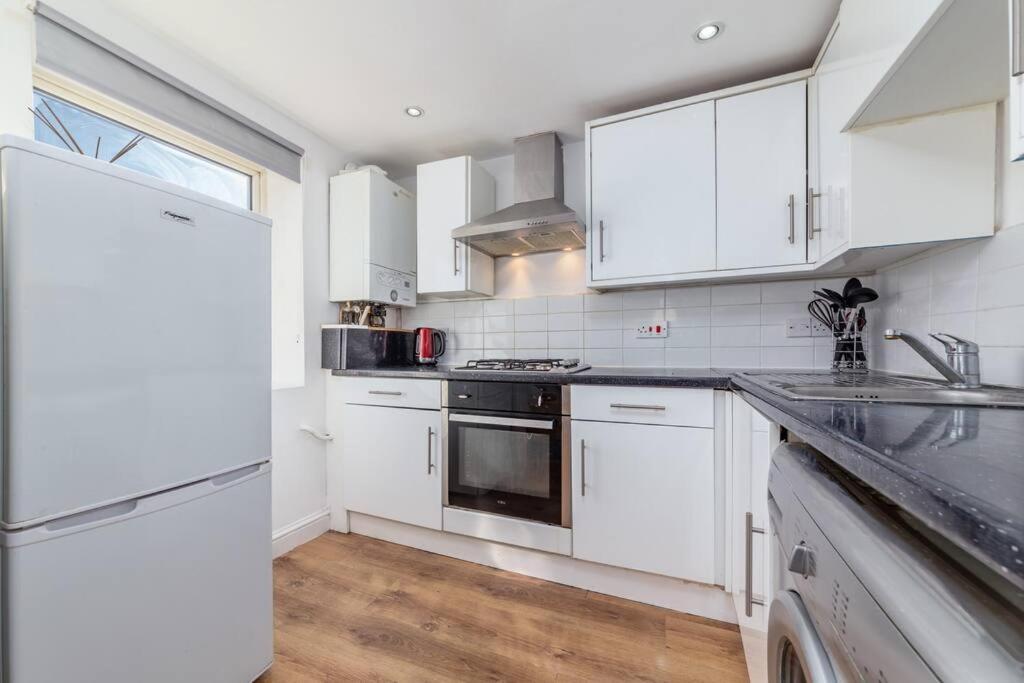 Lovely One Bedroom Flat On Edgware Road #03 London Exterior photo
