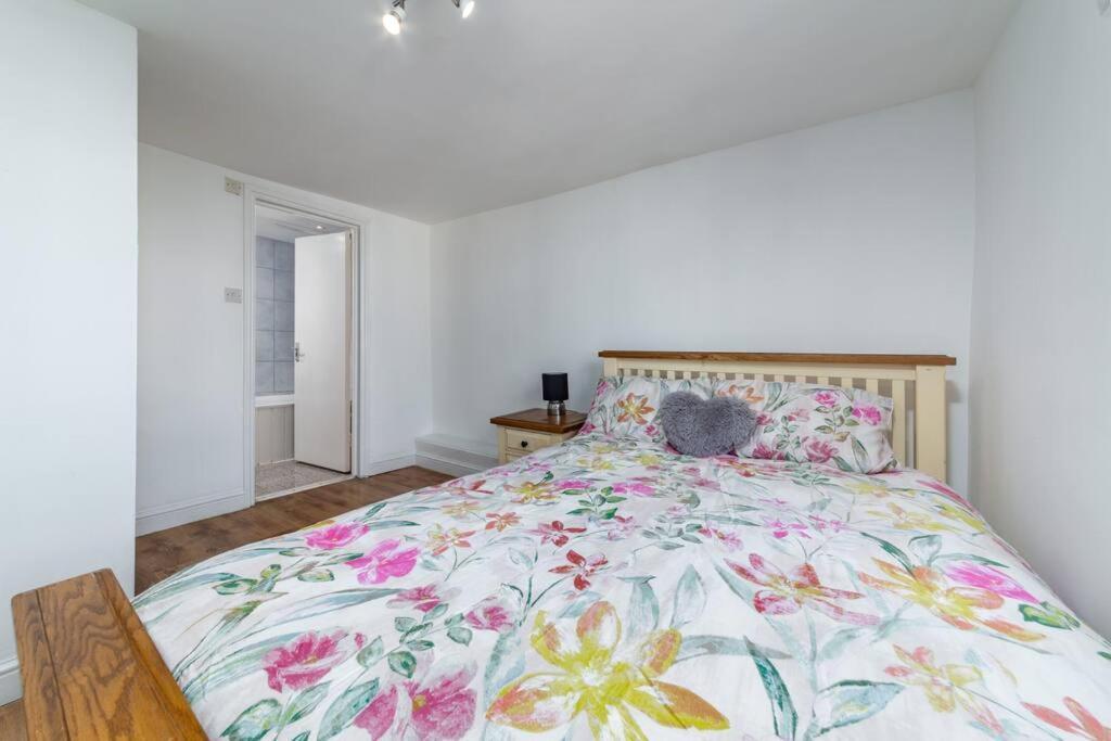 Lovely One Bedroom Flat On Edgware Road #03 London Exterior photo